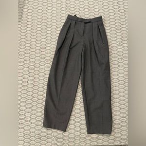 Aritzia babaton Noto high rise barrel leg wide leg pants new without tag size 4